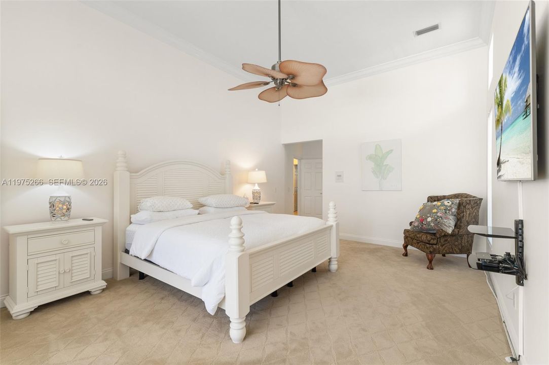 En Venta: $2,149,000 (3 camas, 2 baños, 3337 Pies cuadrados)