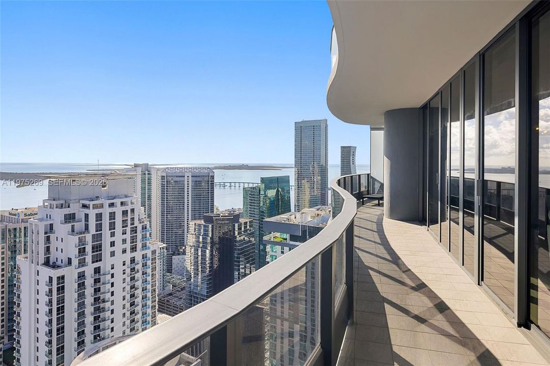 На продажу: $3,245,000 (3 спален, 3 ванн, 2076 Квадратных фут)