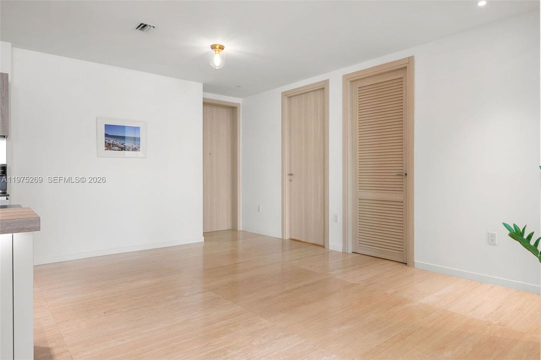 На продажу: $3,245,000 (3 спален, 3 ванн, 2076 Квадратных фут)