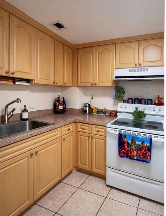 En Venta: $310,000 (0 camas, 1 baños, 500 Pies cuadrados)