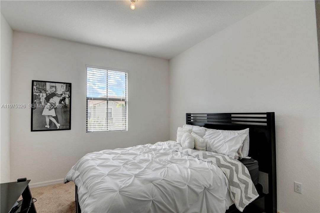 For Sale: $450,000 (3 beds, 2 baths, 1420 Square Feet)