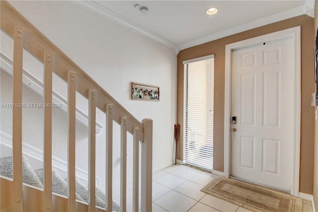 For Sale: $450,000 (3 beds, 2 baths, 1420 Square Feet)