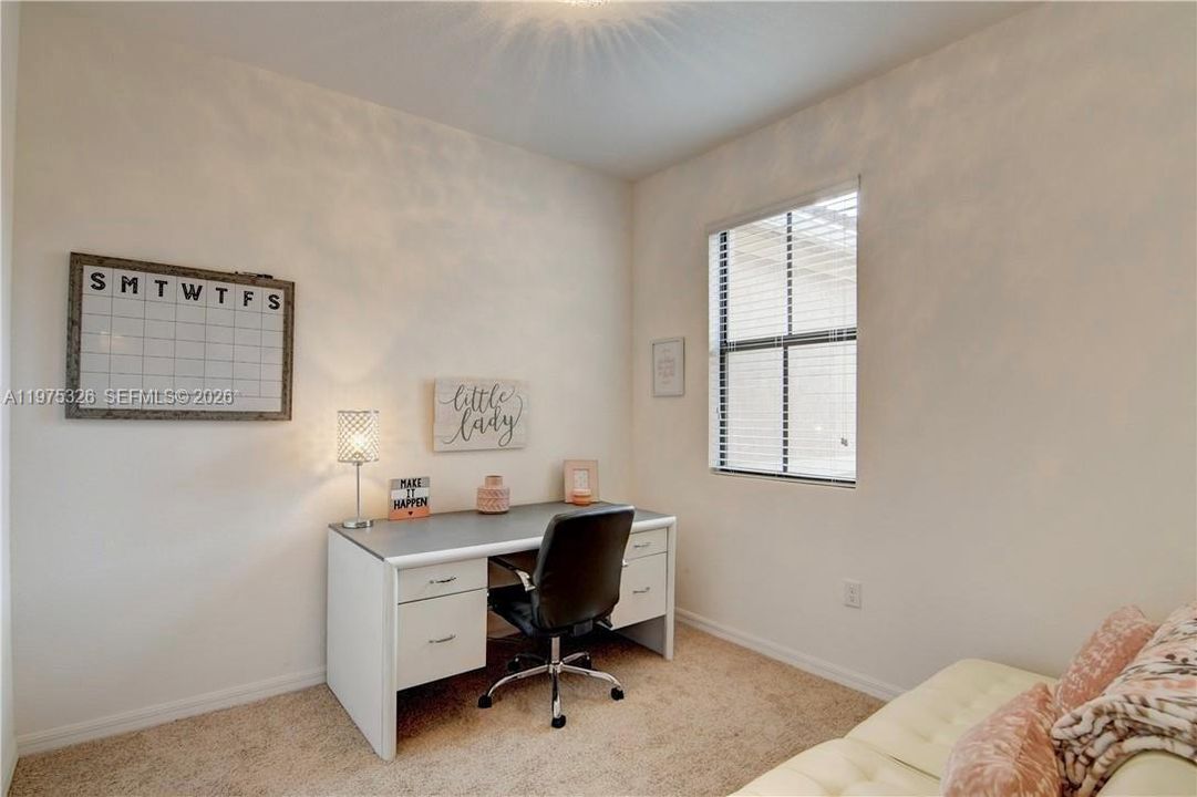 For Sale: $450,000 (3 beds, 2 baths, 1420 Square Feet)