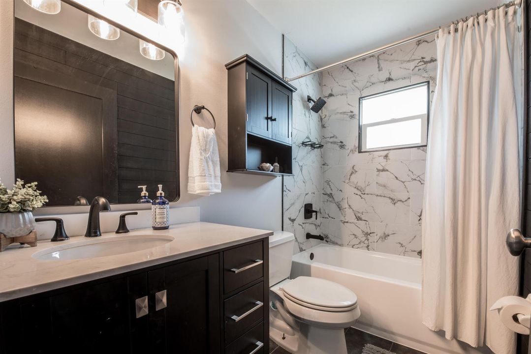 Guest Bath Main Hs