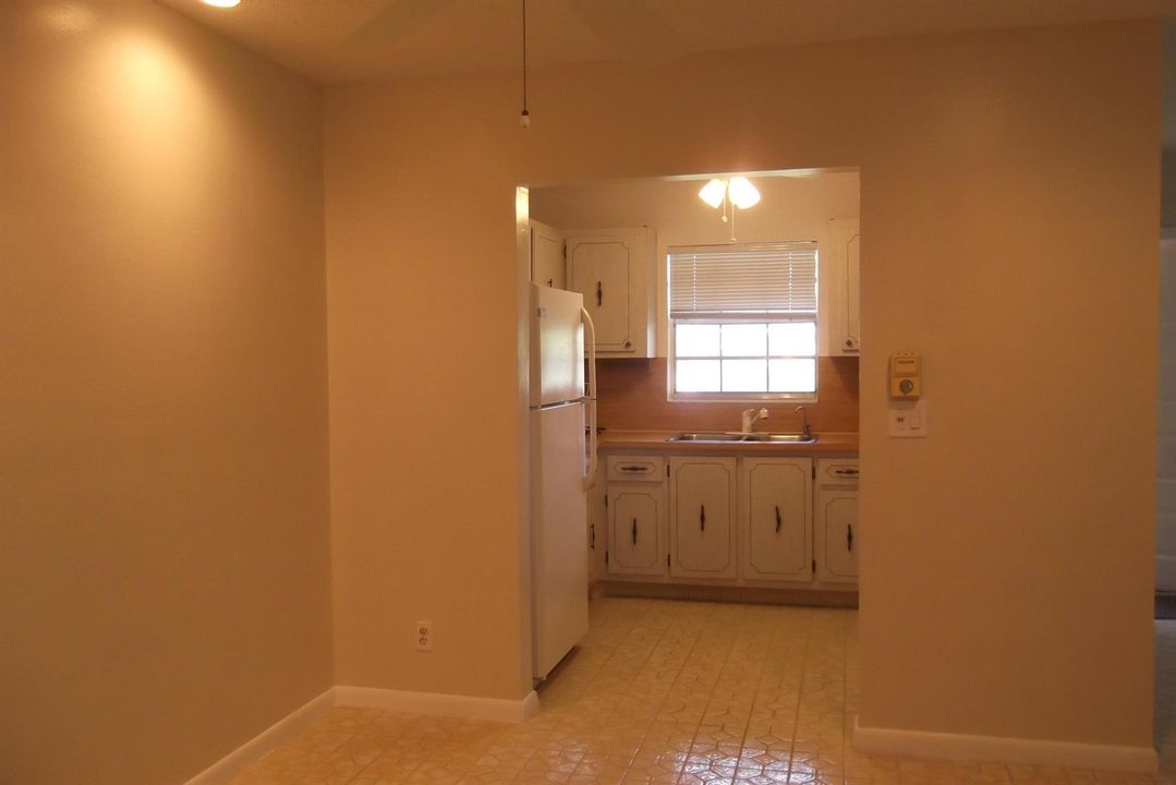 Diningrm into Kitchen