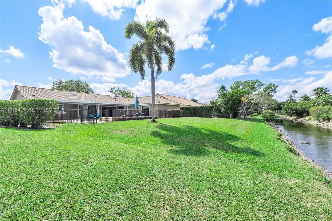 En Venta: $1,022,900 (4 camas, 3 baños, 3133 Pies cuadrados)