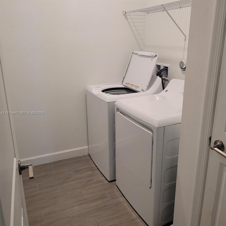 В аренду: $4,400 (4 спален, 3 ванн, 2373 Квадратных фут)