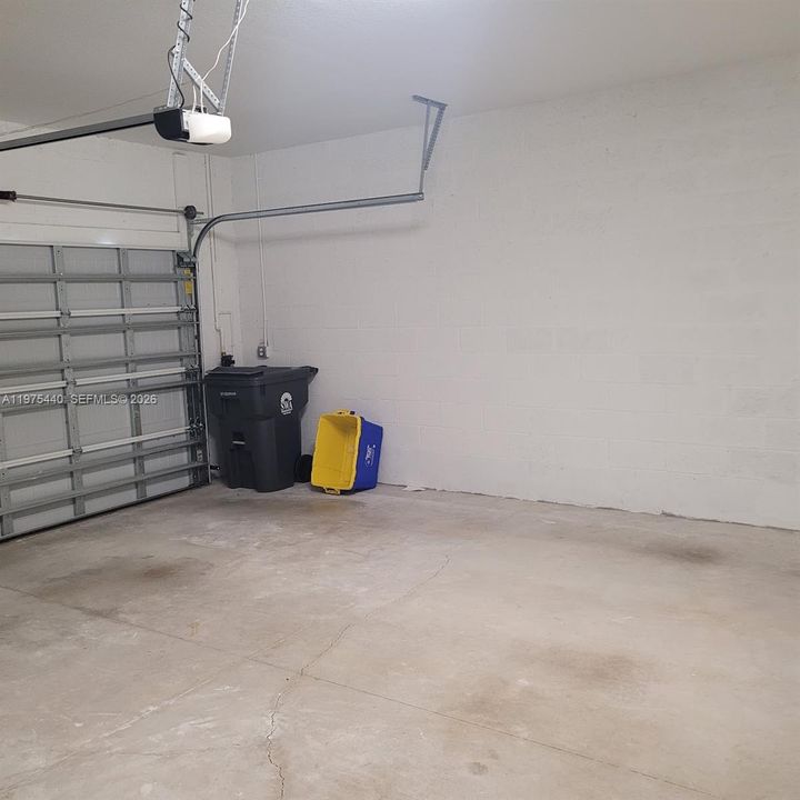 В аренду: $4,400 (4 спален, 3 ванн, 2373 Квадратных фут)