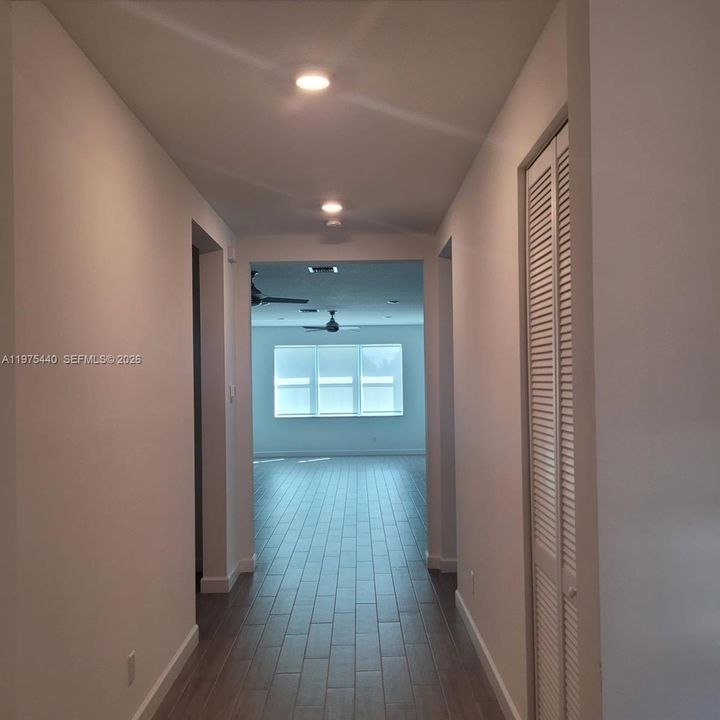 В аренду: $4,400 (4 спален, 3 ванн, 2373 Квадратных фут)