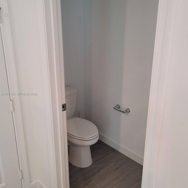 В аренду: $4,400 (4 спален, 3 ванн, 2373 Квадратных фут)