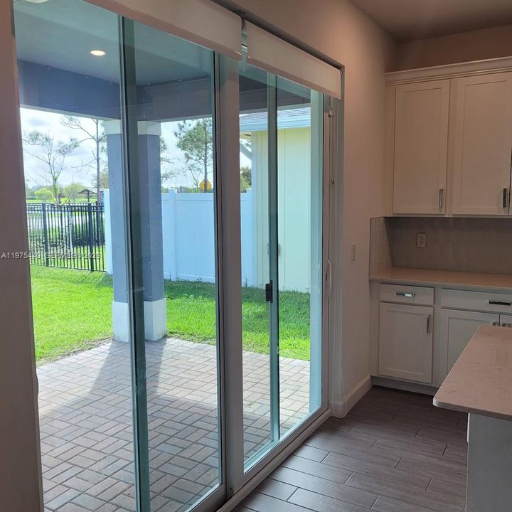 В аренду: $4,400 (4 спален, 3 ванн, 2373 Квадратных фут)