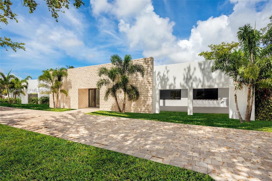 For Rent: $20,000 (6 beds, 6 baths, 3891 Square Feet)