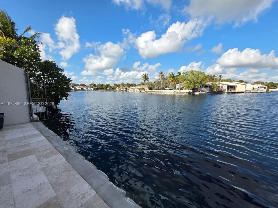 For Sale: $749,000 (3 beds, 2 baths, 1746 Square Feet)