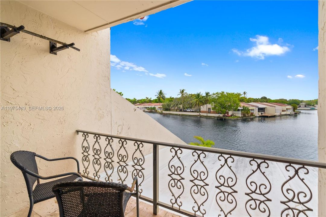For Sale: $749,000 (3 beds, 2 baths, 1746 Square Feet)