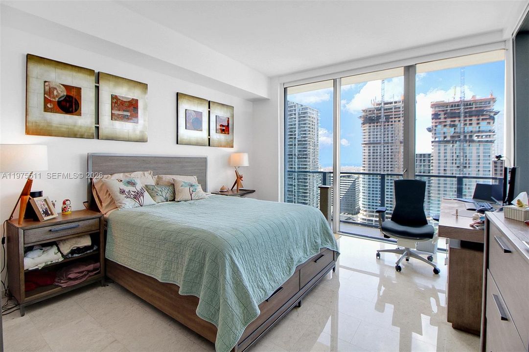 Под контрактом: $999,999 (2 спален, 2 ванн, 1265 Квадратных фут)