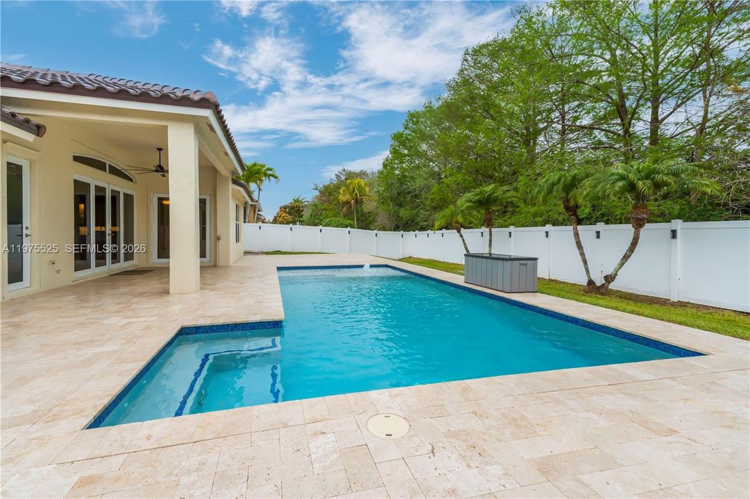 Недавно продано: $949,900 (5 спален, 3 ванн, 2820 Квадратных фут)