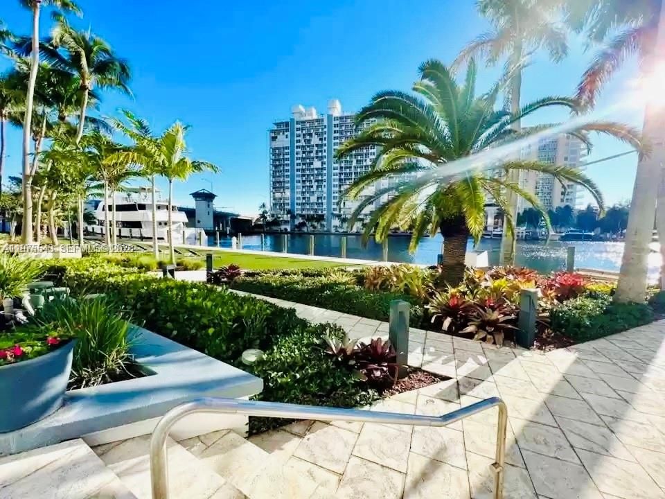 На продажу: $125,000 (1 спален, 1 ванн, 470 Квадратных фут)
