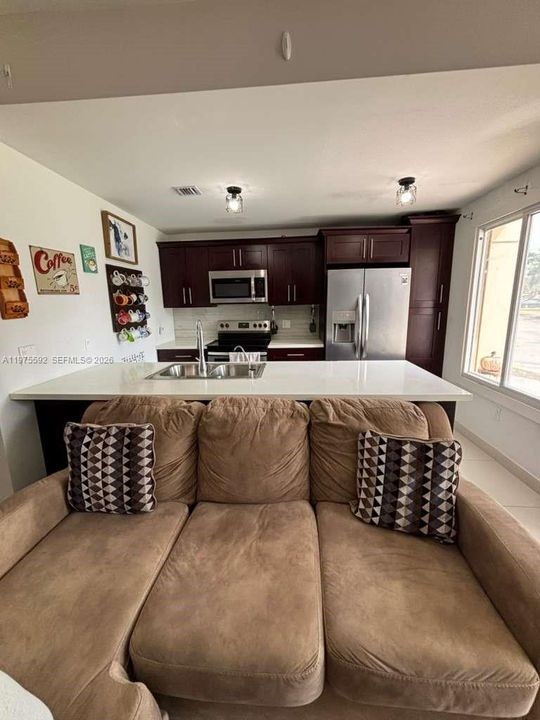 For Sale: $395,500 (4 beds, 3 baths, 1434 Square Feet)