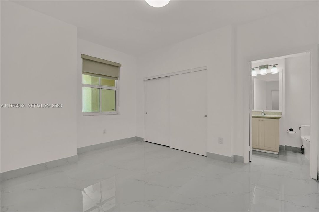 For Sale: $690,000 (3 beds, 3 baths, 1650 Square Feet)