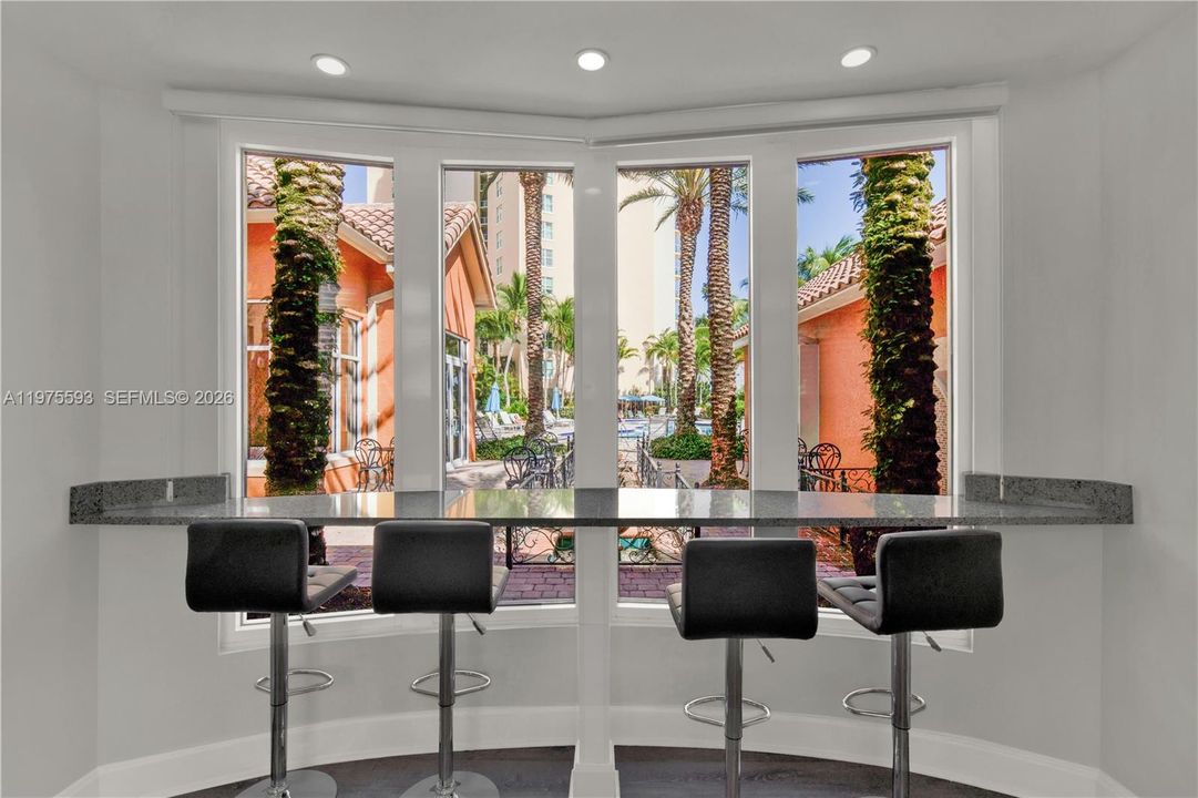 For Sale: $690,000 (3 beds, 3 baths, 1650 Square Feet)