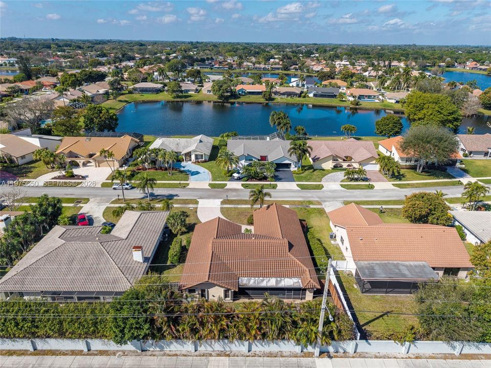 Recently Sold: $589,000 (3 beds, 2 baths, 2207 Square Feet)