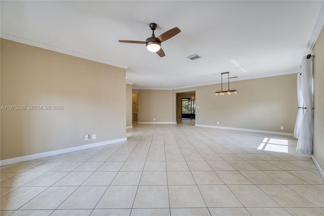 Recently Sold: $589,000 (3 beds, 2 baths, 2207 Square Feet)