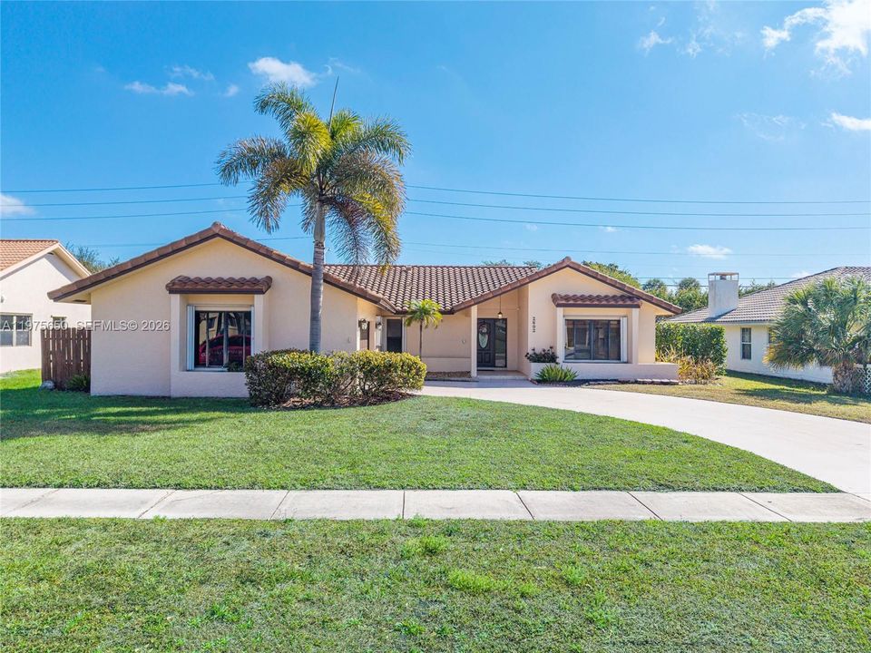 Recently Sold: $589,000 (3 beds, 2 baths, 2207 Square Feet)