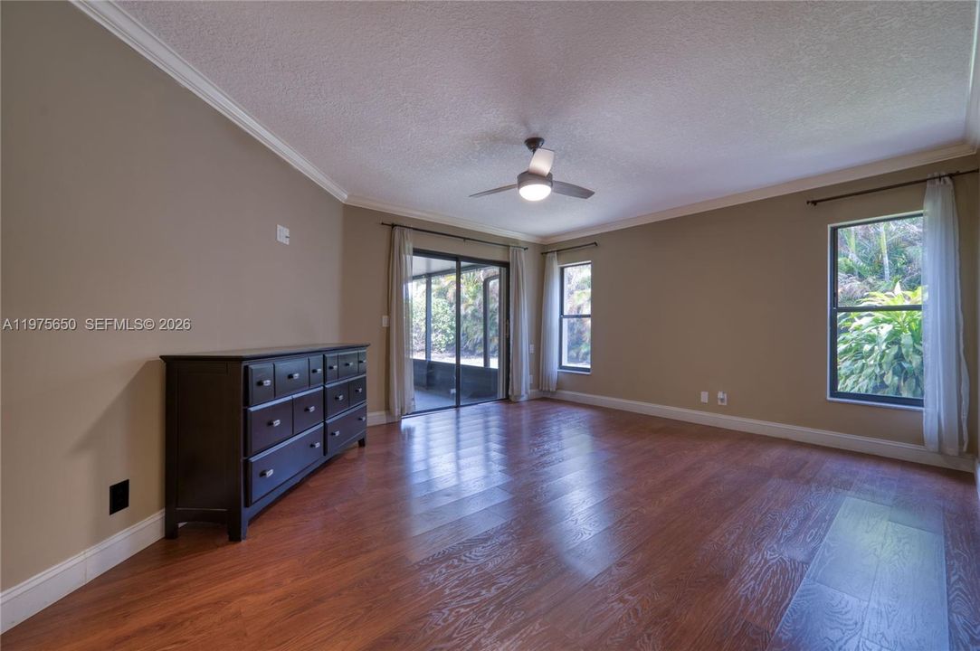 Recently Sold: $589,000 (3 beds, 2 baths, 2207 Square Feet)