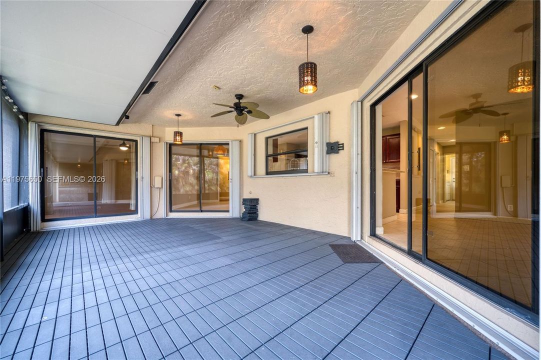 Recently Sold: $589,000 (3 beds, 2 baths, 2207 Square Feet)