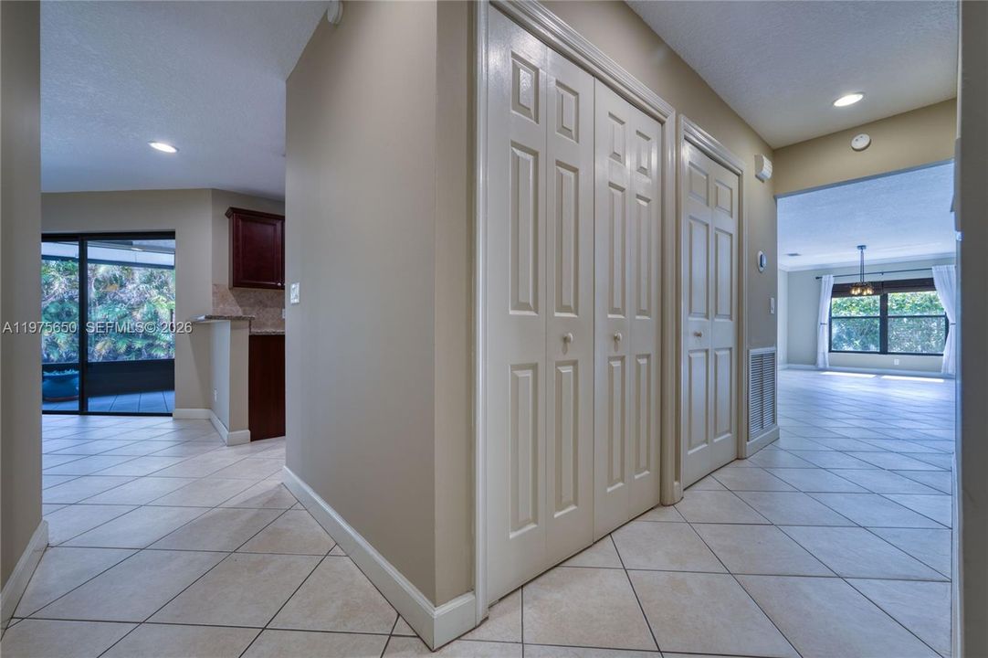 Recently Sold: $589,000 (3 beds, 2 baths, 2207 Square Feet)