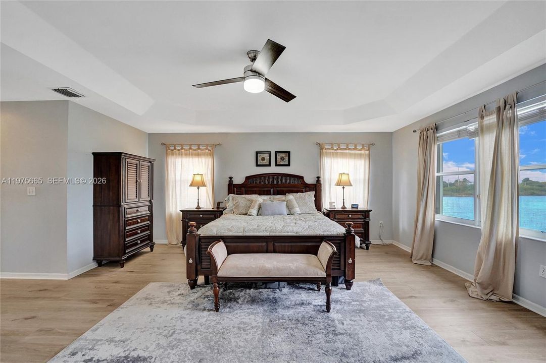 Active With Contract: $5,600 (5 beds, 2 baths, 3034 Square Feet)