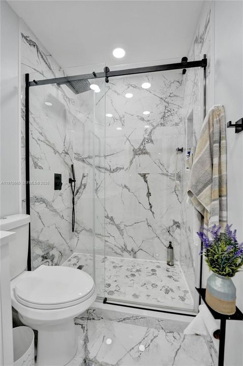 Active With Contract: $5,600 (5 beds, 2 baths, 3034 Square Feet)