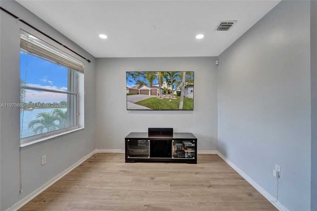 Active With Contract: $5,600 (5 beds, 2 baths, 3034 Square Feet)