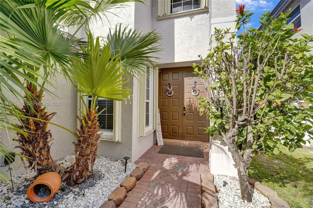 Active With Contract: $5,600 (5 beds, 2 baths, 3034 Square Feet)