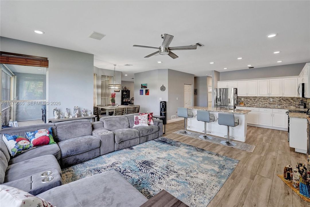 Active With Contract: $5,600 (5 beds, 2 baths, 3034 Square Feet)