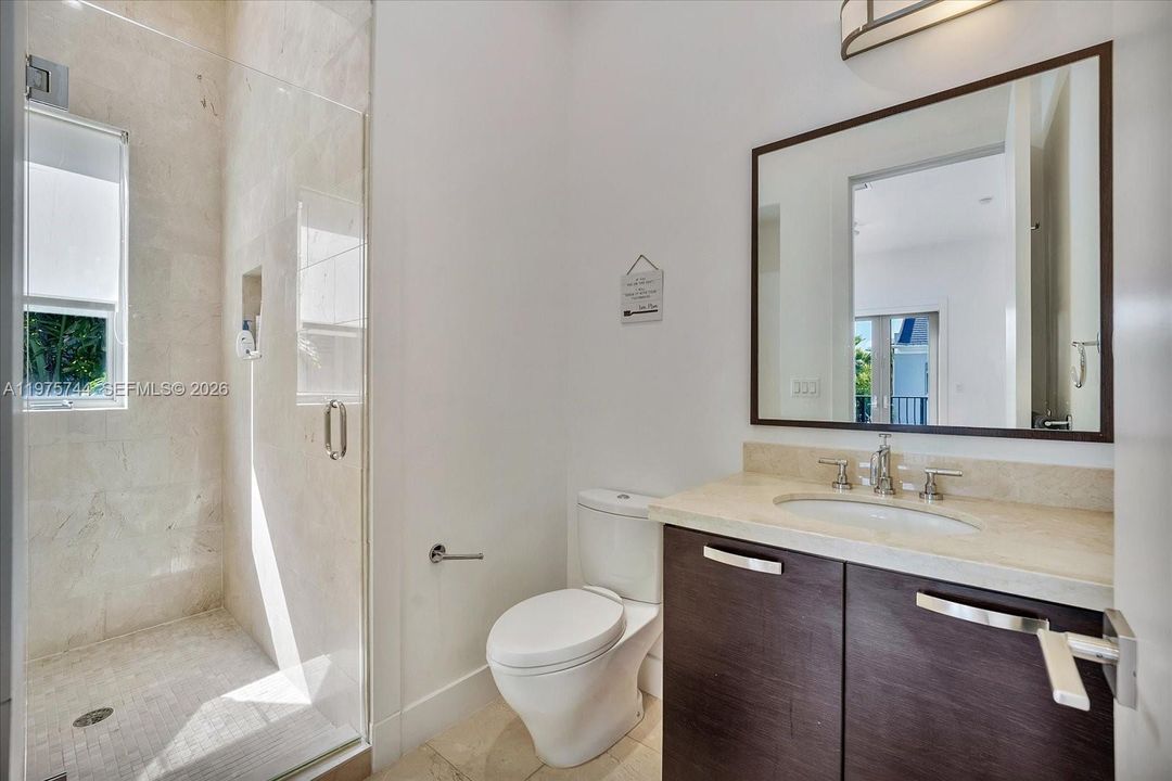 For Sale: $2,600,000 (3 beds, 4 baths, 3104 Square Feet)