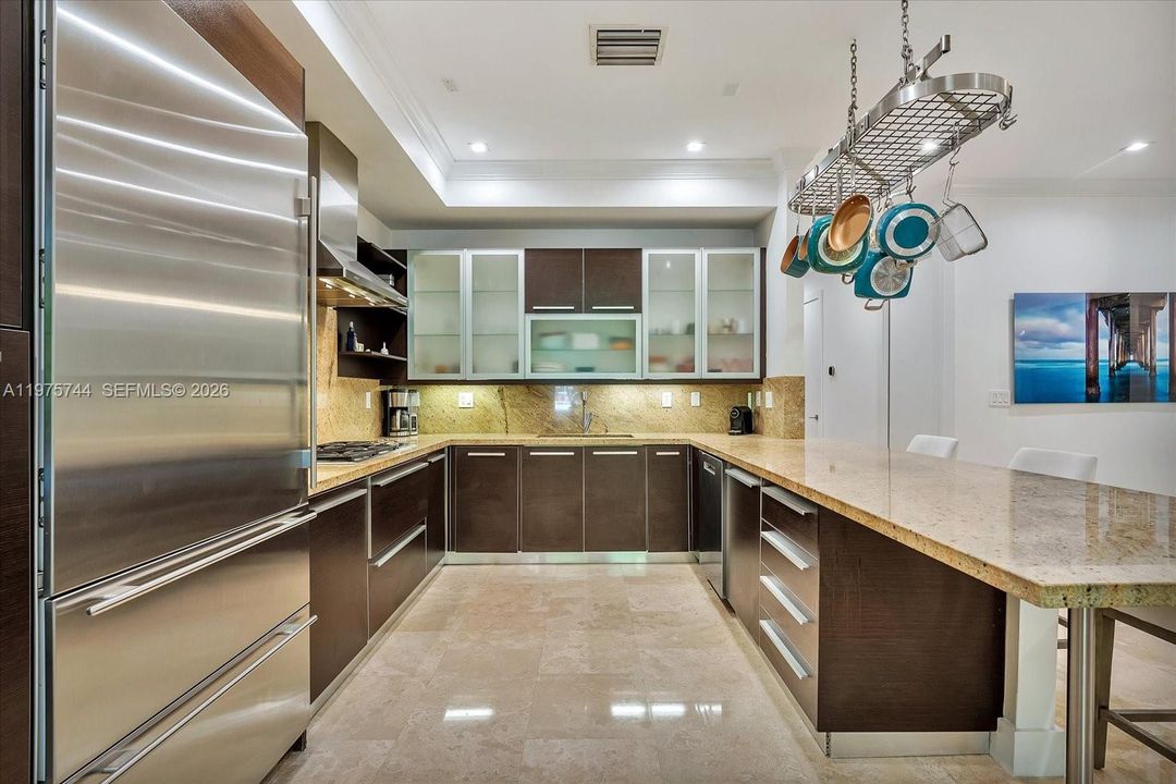 For Sale: $2,600,000 (3 beds, 4 baths, 3104 Square Feet)