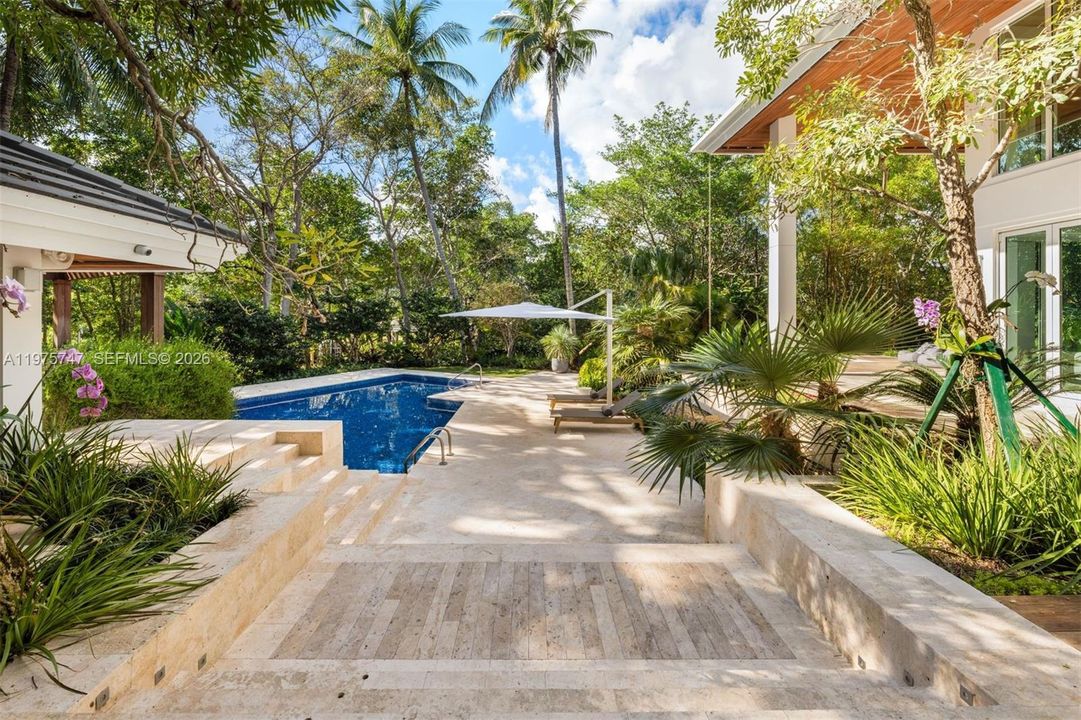 For Sale: $15,950,000 (6 beds, 6 baths, 6622 Square Feet)