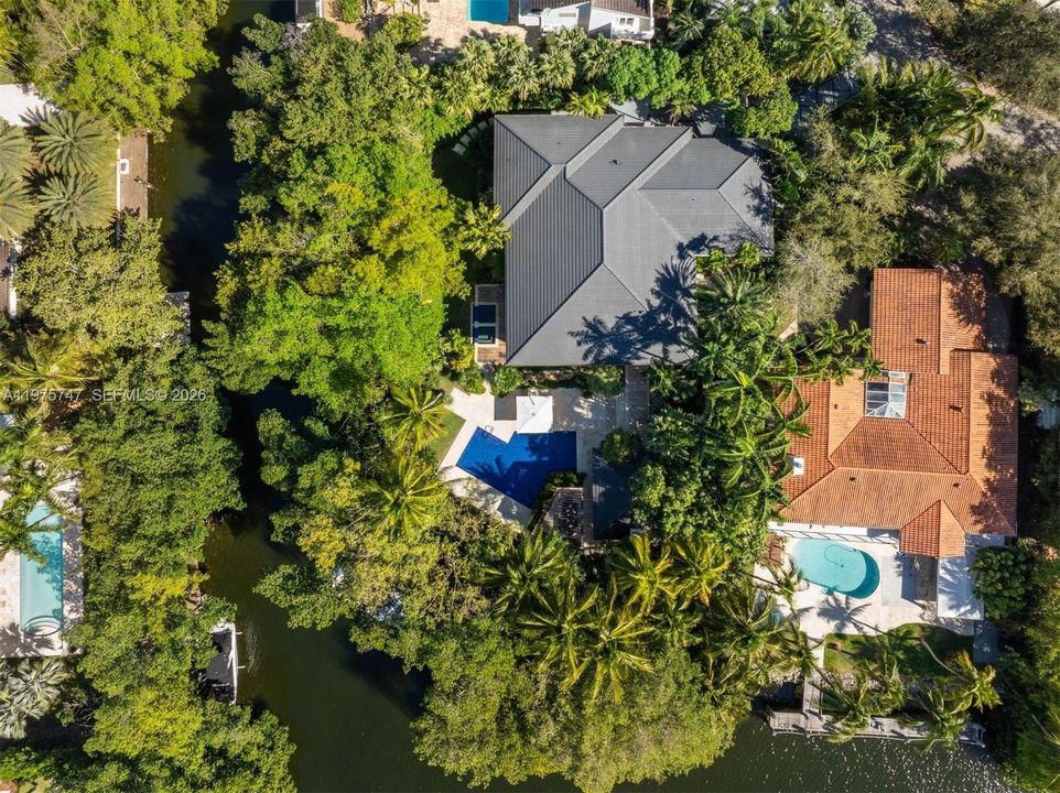 For Sale: $15,950,000 (6 beds, 6 baths, 6622 Square Feet)