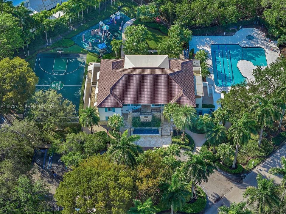 For Sale: $15,950,000 (6 beds, 6 baths, 6622 Square Feet)