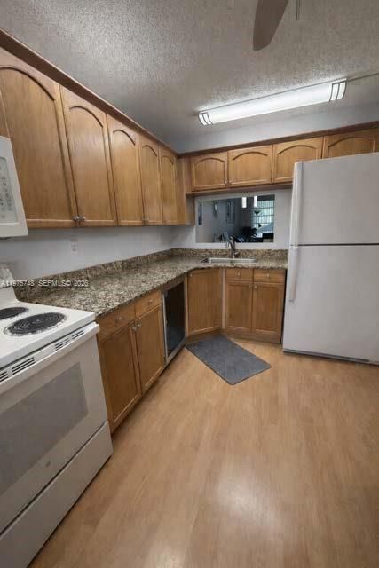 En Venta: $174,900 (2 camas, 2 baños, 952 Pies cuadrados)