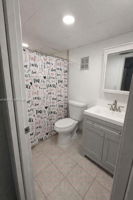 En Venta: $174,900 (2 camas, 2 baños, 952 Pies cuadrados)