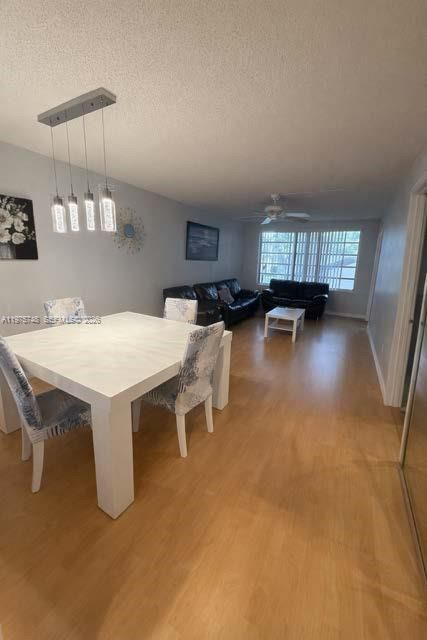 En Venta: $174,900 (2 camas, 2 baños, 952 Pies cuadrados)