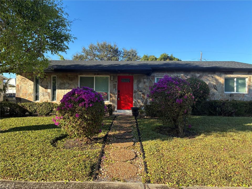 Wonderful single family rental home seeking a new family to create new memories!