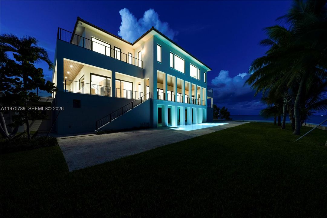 En Venta: $28,000,000 (7 camas, 4 baños, 9287 Pies cuadrados)