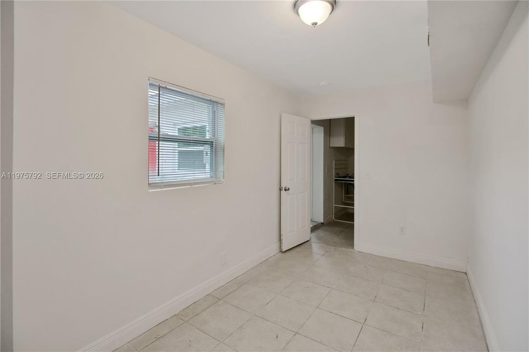 For Rent: $1,500 (2 beds, 1 baths, 500 Square Feet)