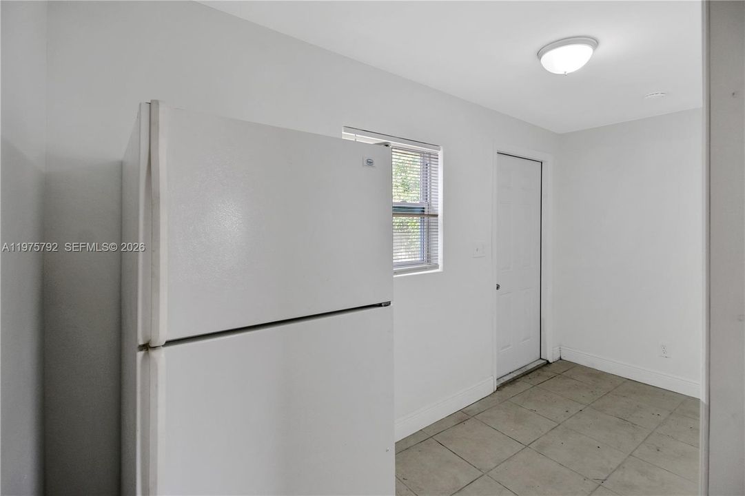 For Rent: $1,500 (2 beds, 1 baths, 500 Square Feet)