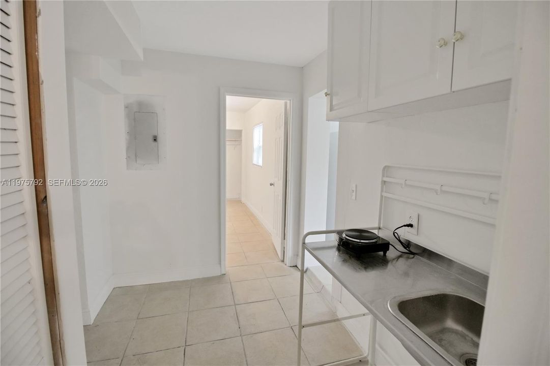 For Rent: $1,500 (2 beds, 1 baths, 500 Square Feet)