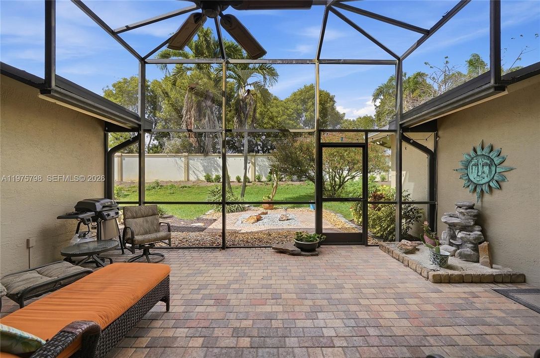 For Sale: $610,000 (3 beds, 3 baths, 2341 Square Feet)