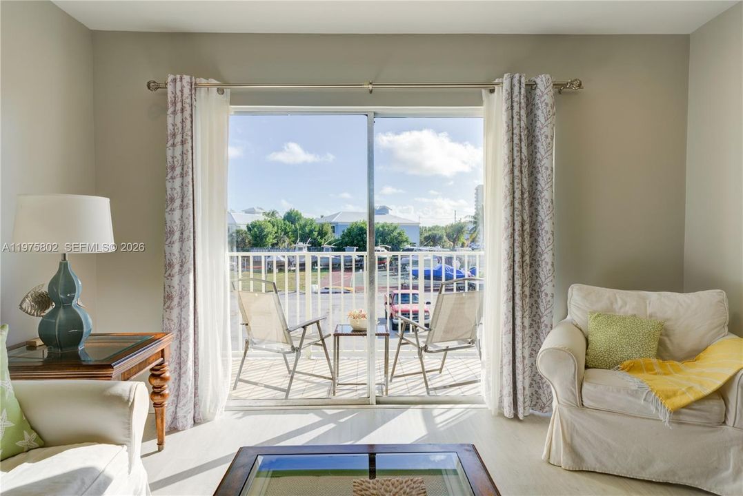 На продажу: $424,000 (1 спален, 1 ванн, 0 Квадратных фут)